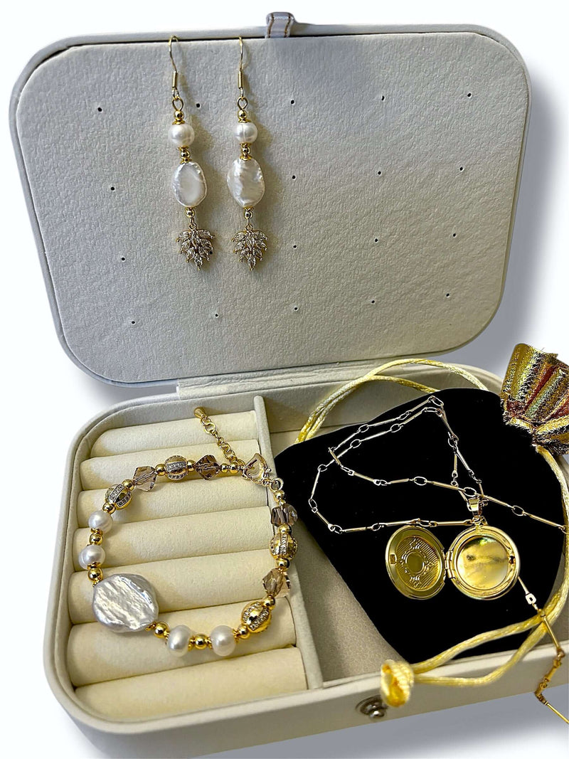 Locket Love Jewellery Gift Pack