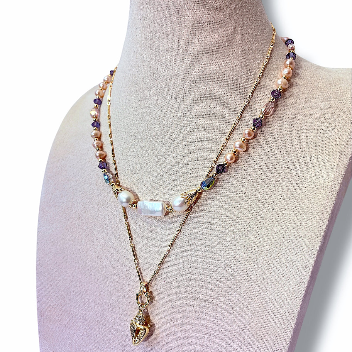 Cowrie Elegance Necklace Set
