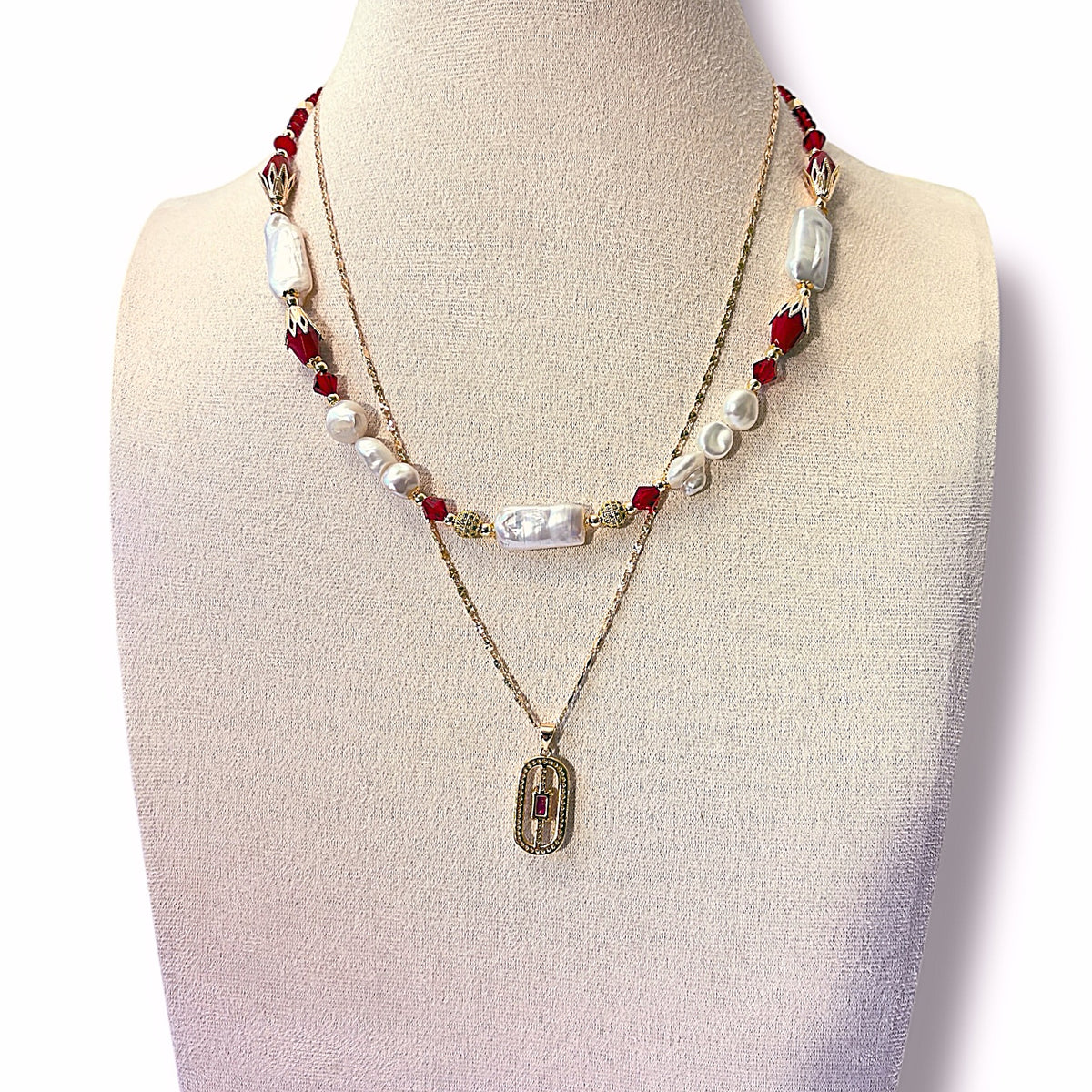 Scarlet Nights Necklace Set