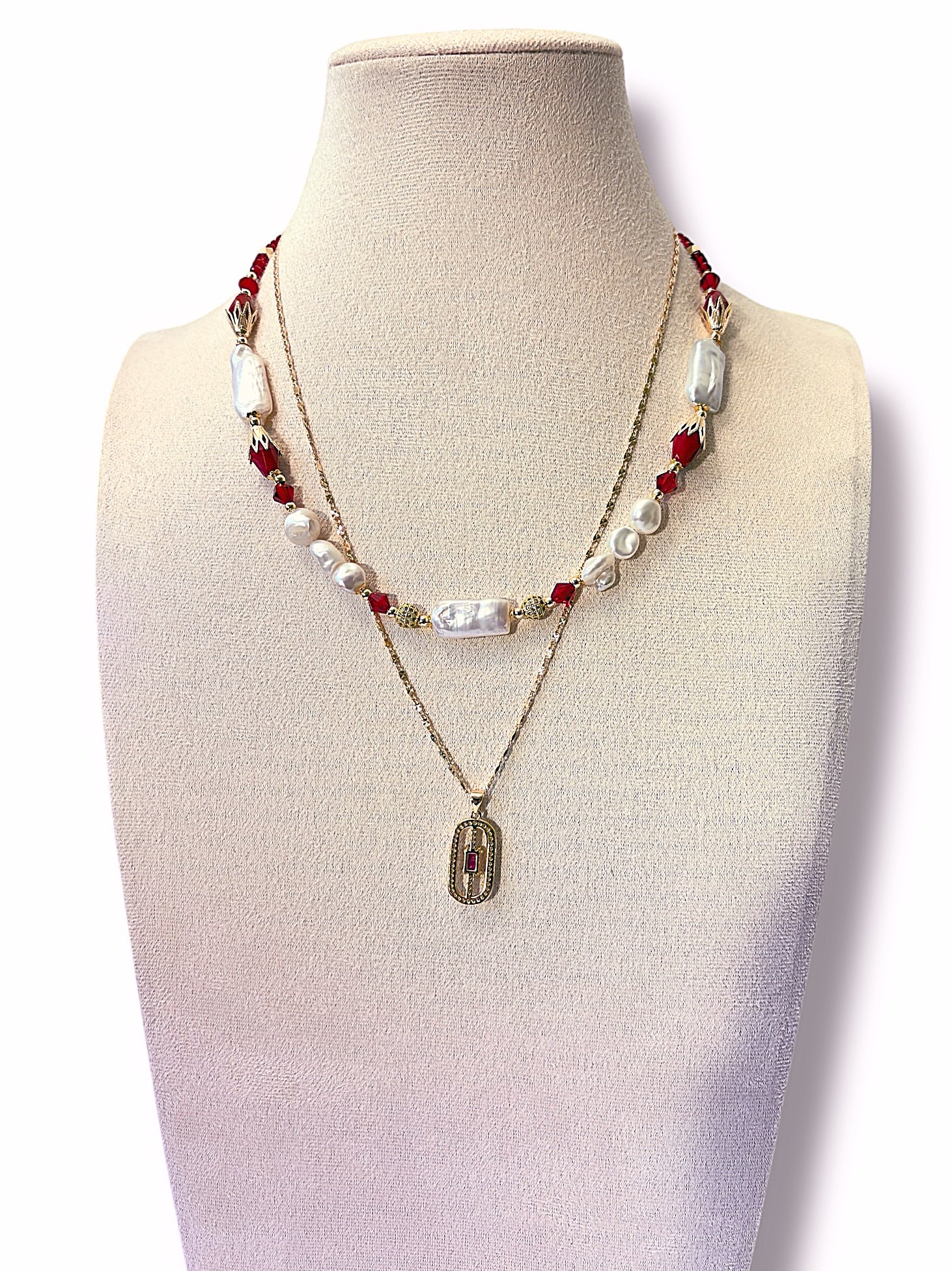 Scarlet Nights Necklace Set