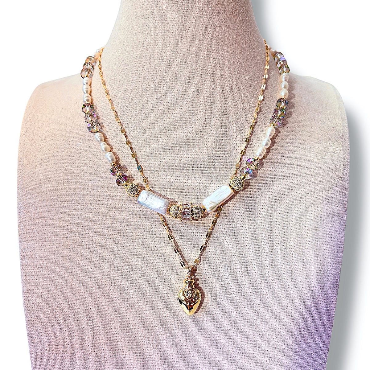 White Flame Necklace Set