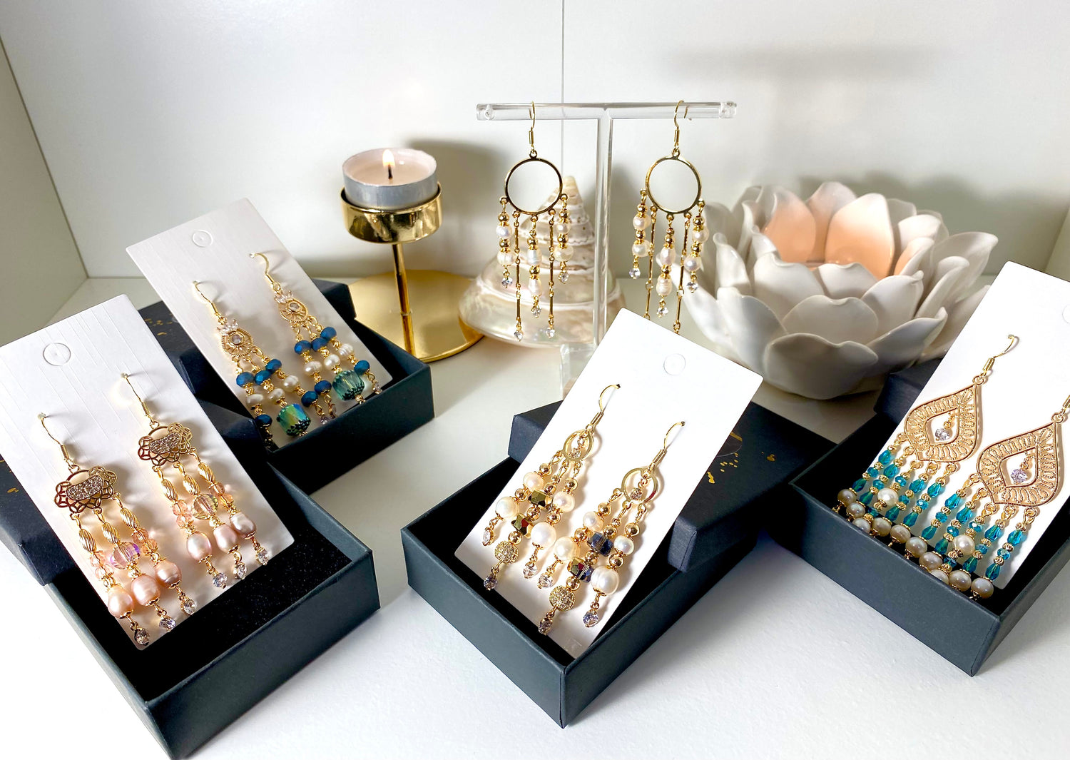 store earrings display