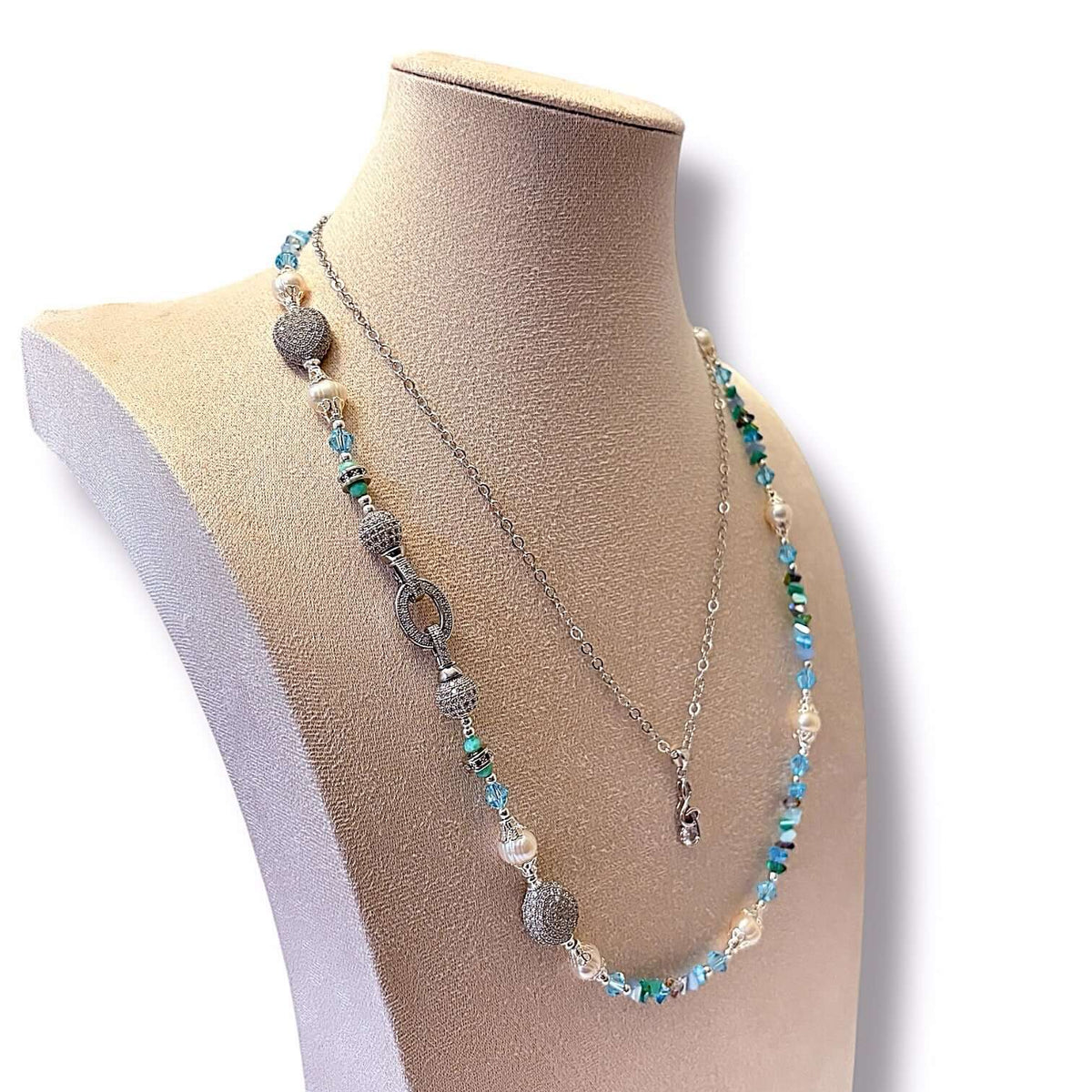 Blue Note Necklace Set