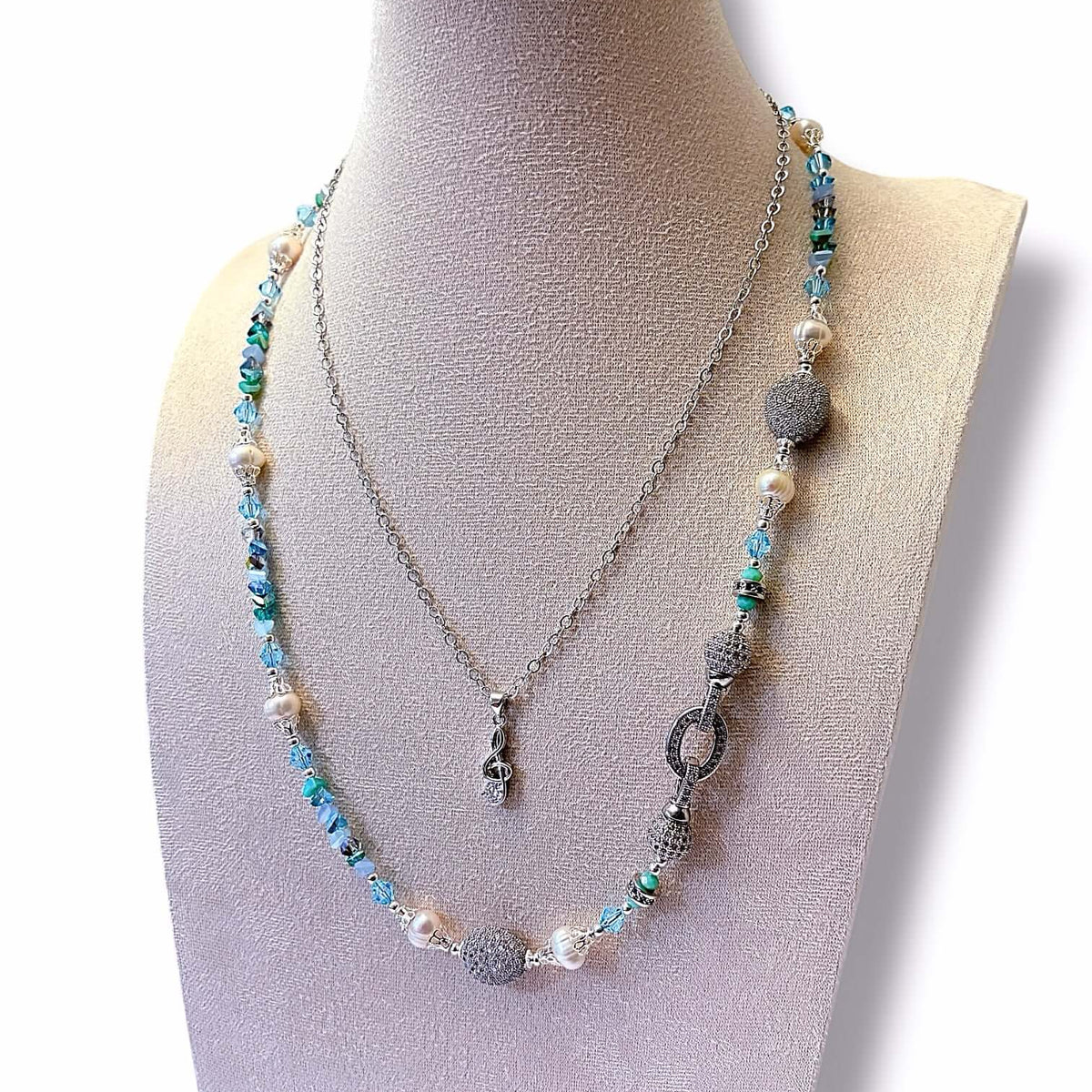 Blue Note Necklace Set