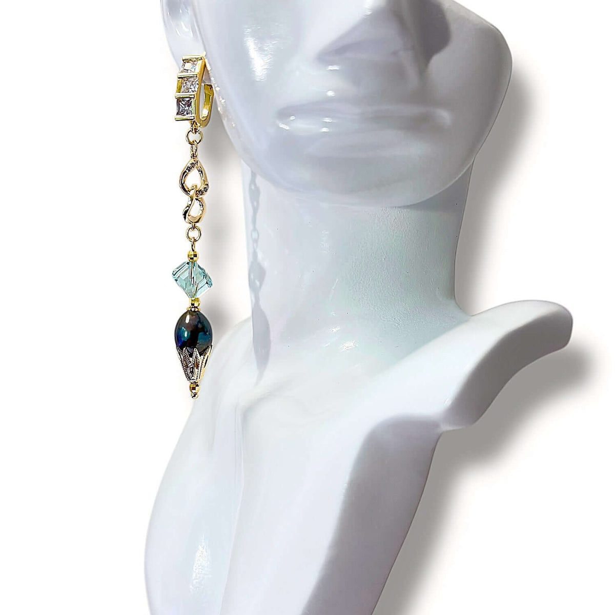 Ari Earrings