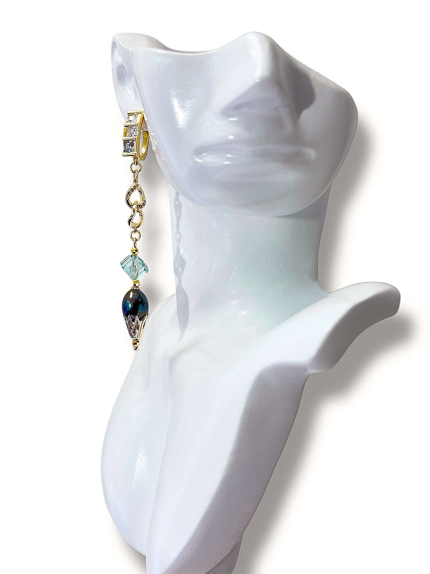Ari Earrings