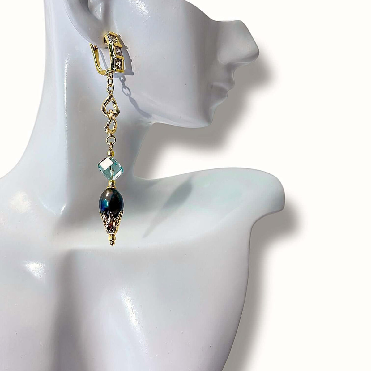 Ari Earrings