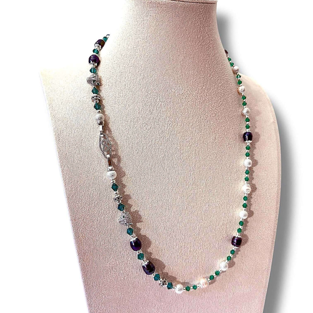 Emerald Cat Necklace